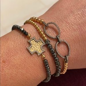 Set of 3 stackable bracelets